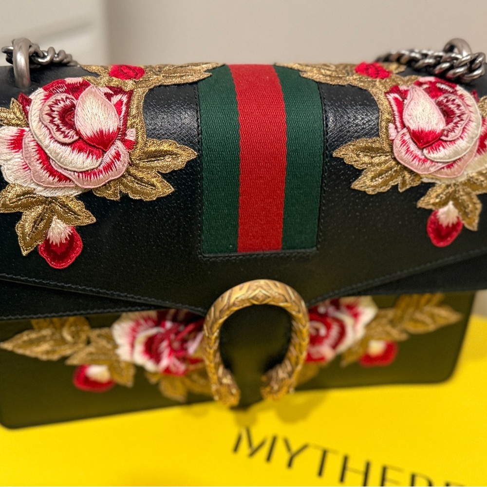 Brand New Gucci Web Dionysus bag Floral Embroidered Black Leather bag - Medium